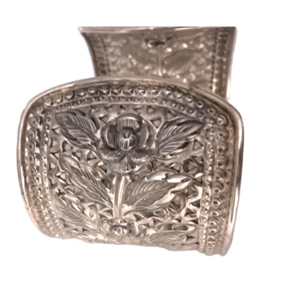 Vintage Equestrian Sterling Silver Wide Cuff Bracelet Stamped 925 - Picture 11 of 12